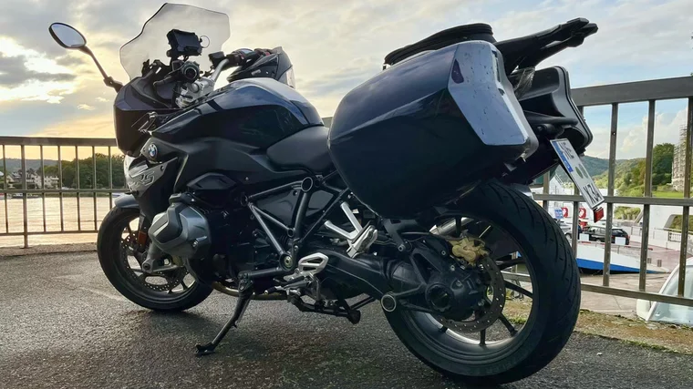 Mein treues Motorrad – immer bereit für die nächste Etappe.