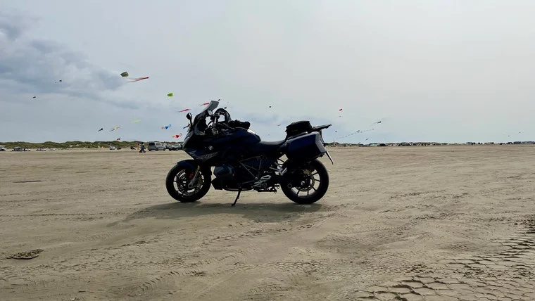 Mit dem Bike direkt auf den Strand von Rømø – Freiheit pur.