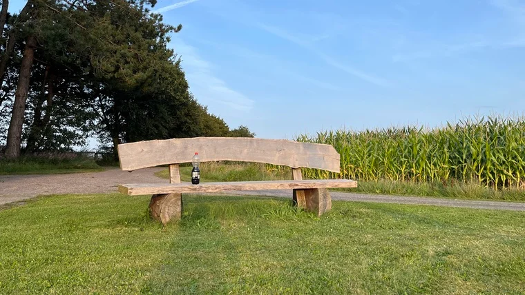 Die Bank, auf der ich meine Abende verbrachte – stiller Lieblingsplatz.