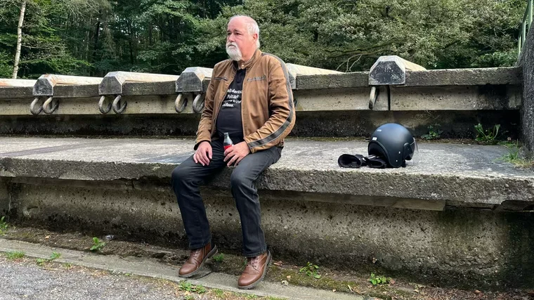 Rast mit kühlem Getränk am Wasserdingsbums