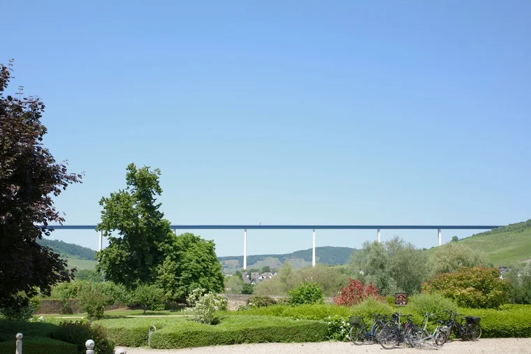 Die Hochmoselbrücke ist beeindruckend wie die A52 über die Ruhr – nur mit mehr Weinberge