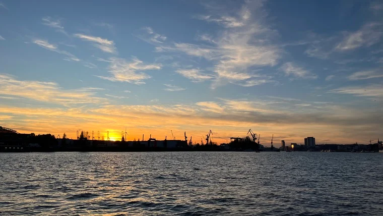 Panorama zwischen Speicherstadt und Alter Elbphilharmonie